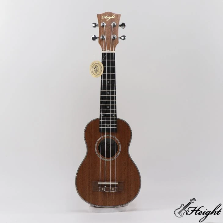 Ukulélé en bois sapele de 21 pouces